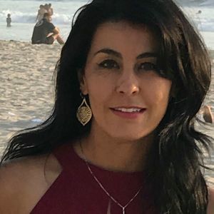 Meet your Posher, Julia